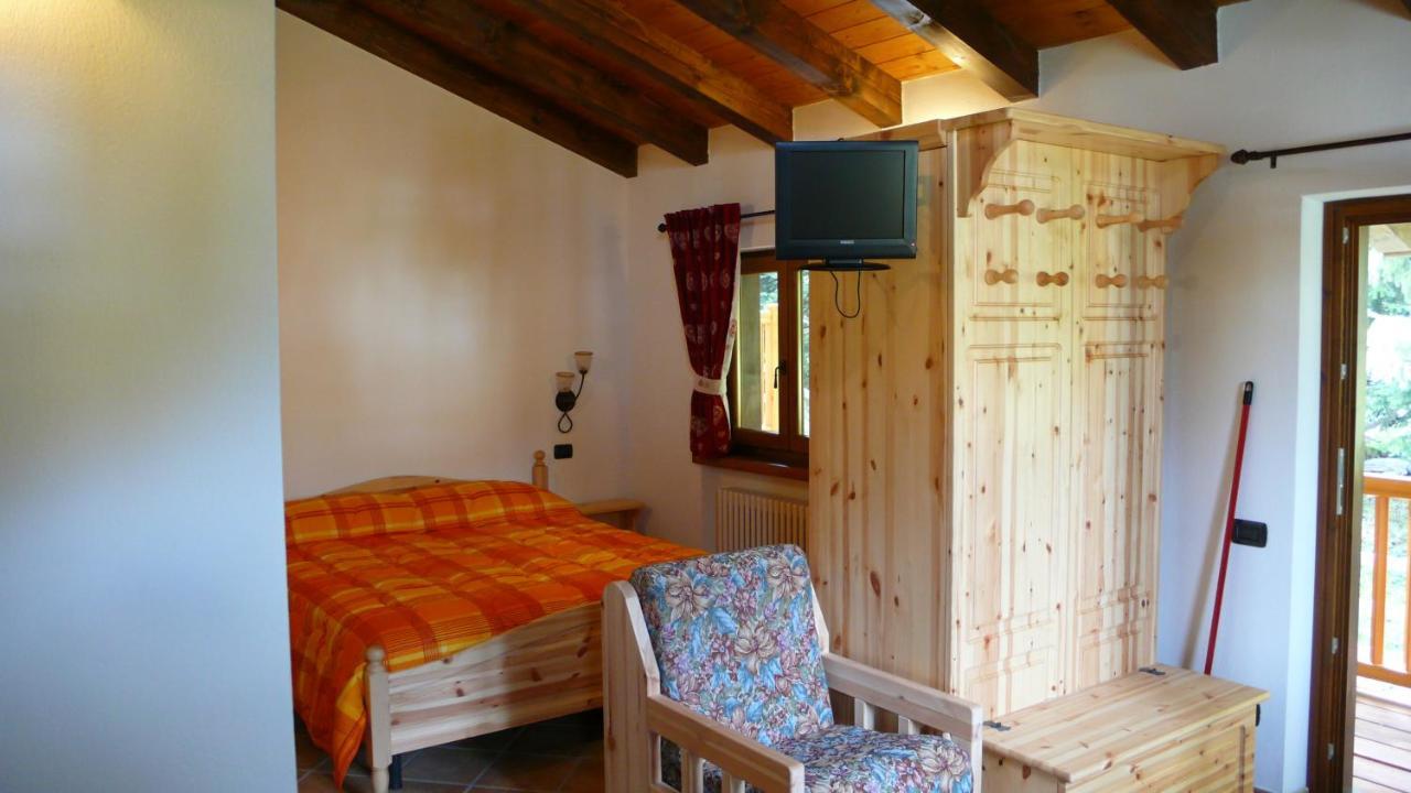 Residence Les Myosotis Чамполук Екстериор снимка