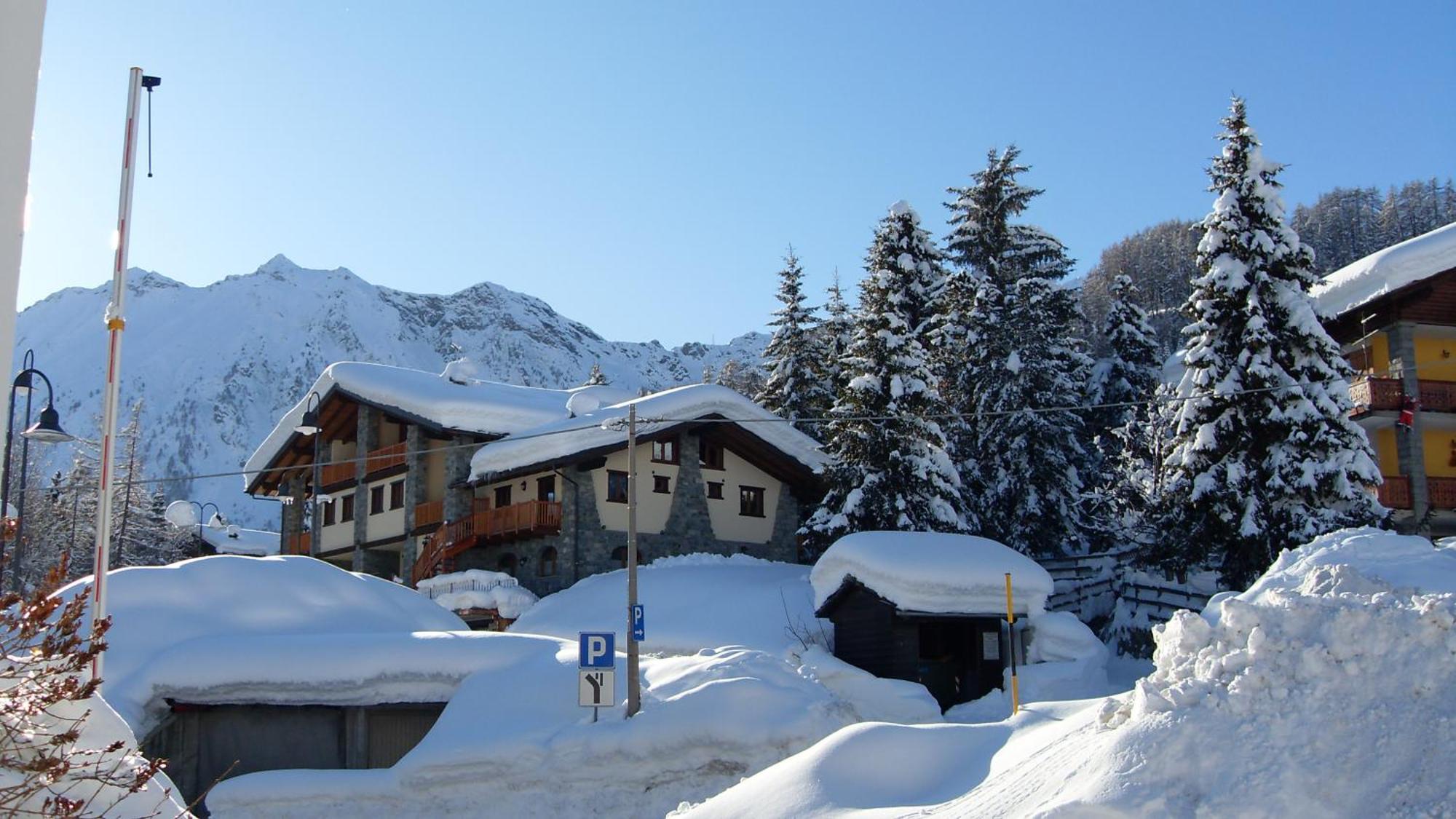 Residence Les Myosotis Чамполук Екстериор снимка