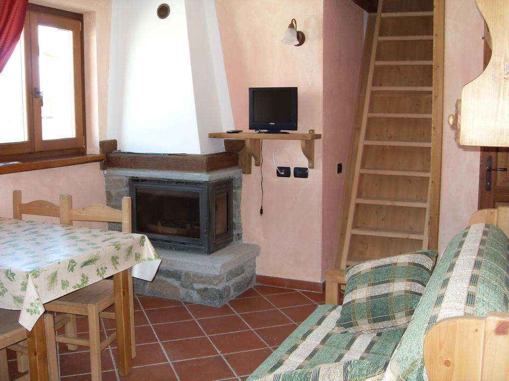 Residence Les Myosotis Чамполук Екстериор снимка