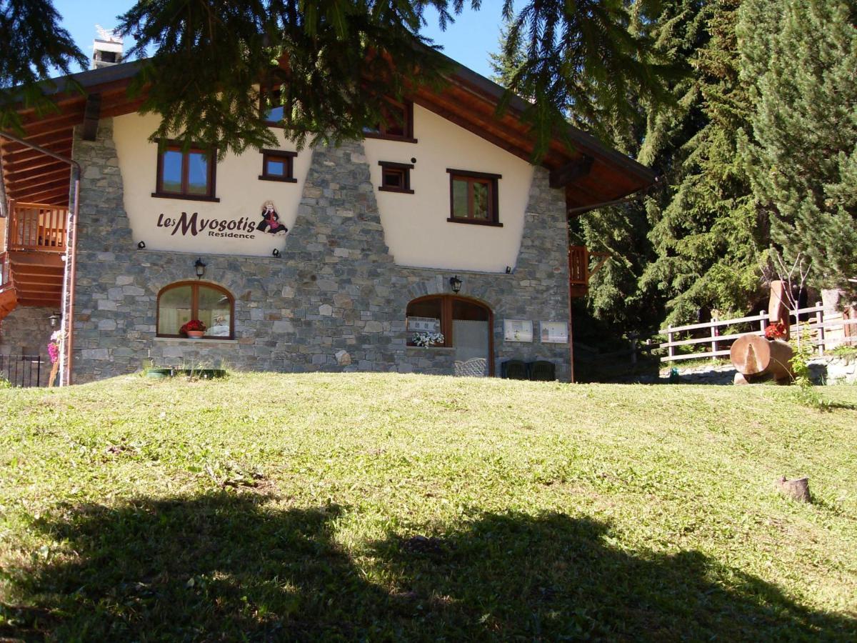Residence Les Myosotis Чамполук Екстериор снимка